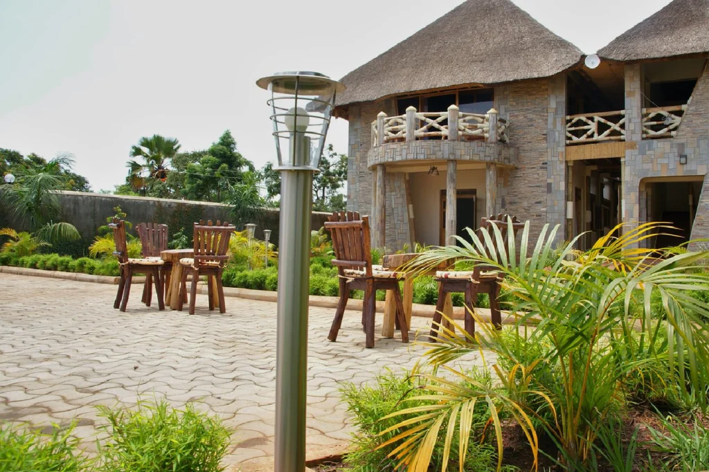 Baker’s Fort Hotel