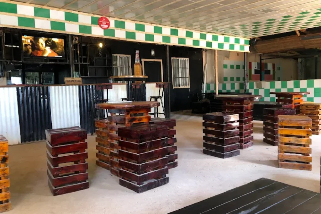 Zodongo Bar & Restaurant (7)